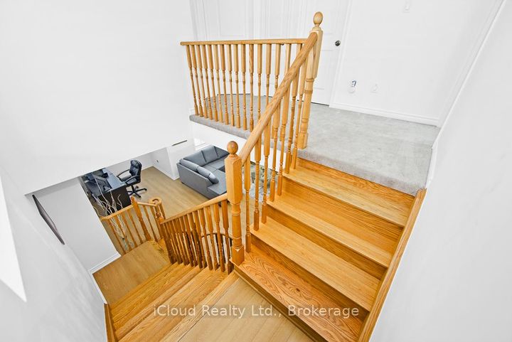 Photo 19 at 2 Pomarine Way, Credit Valley, Brampton