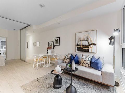 Photo 3 at 312 - 55 Mercer Street, Waterfront Communities C1, Toronto
