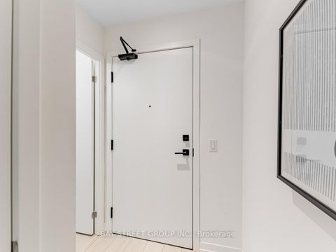 Photo 11 at 312 - 55 Mercer Street, Waterfront Communities C1, Toronto