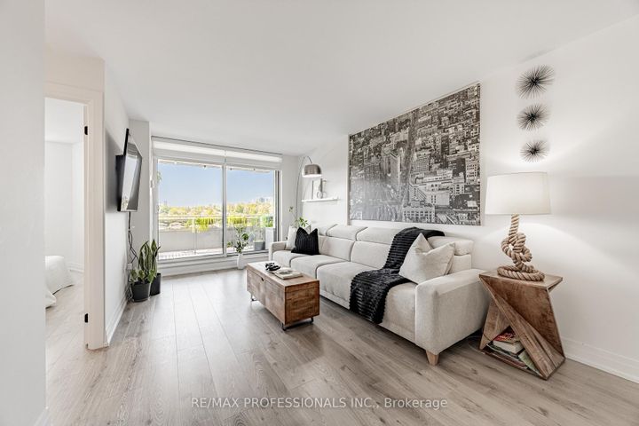Photo 11 at 701 - 355 Rathburn Road E, Rathwood, Mississauga