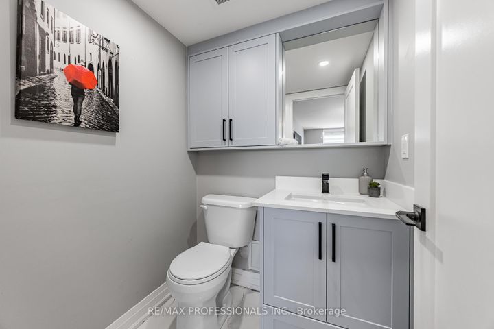 Photo 18 at 701 - 355 Rathburn Road E, Rathwood, Mississauga