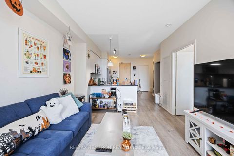 Photo 11 at 1501 - 30 Roehampton Avenue, Mount Pleasant West, Toronto