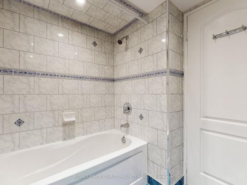 Photo 19 at 324 - 32 Clarissa Drive, Harding, Richmond Hill Photo 19 at 324 - 32 Clarissa Drive, Harding, Richmond Hill