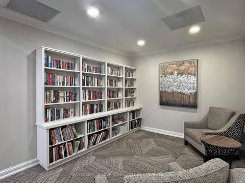 Photo 26 at 324 - 32 Clarissa Drive, Harding, Richmond Hill