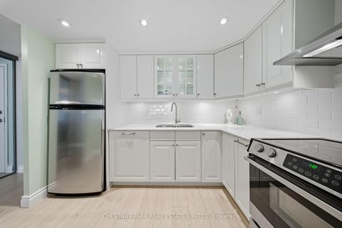 Photo 4 at 911 - 20 Dean Park Road, Rouge E11, Toronto