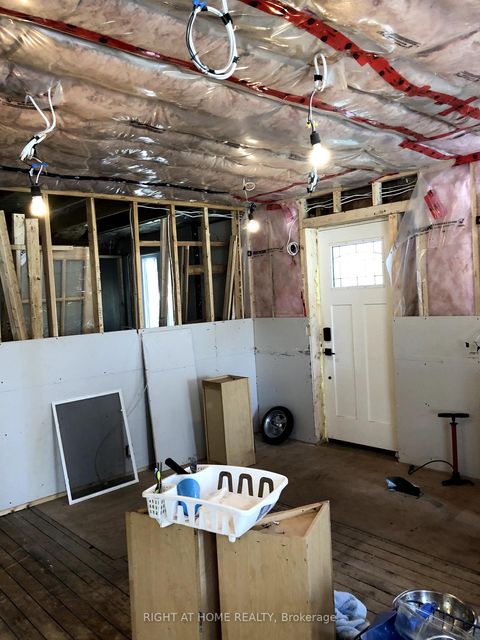 Photo 6 at 47 Metropolitan Crescent, Keswick North, Georgina