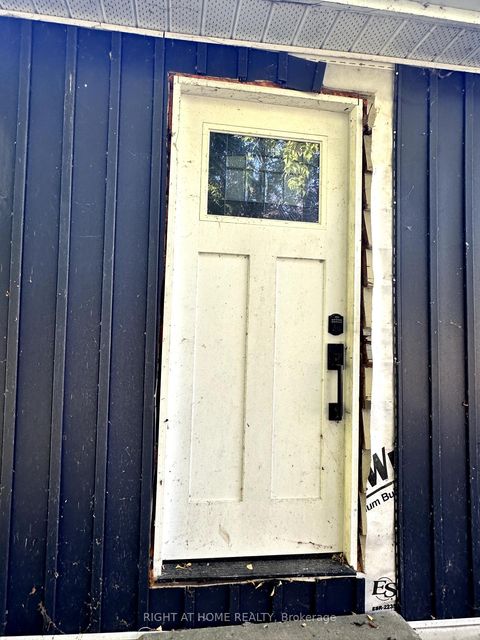 Photo 14 at 47 Metropolitan Crescent, Keswick North, Georgina