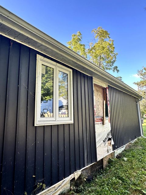 Photo 15 at 47 Metropolitan Crescent, Keswick North, Georgina