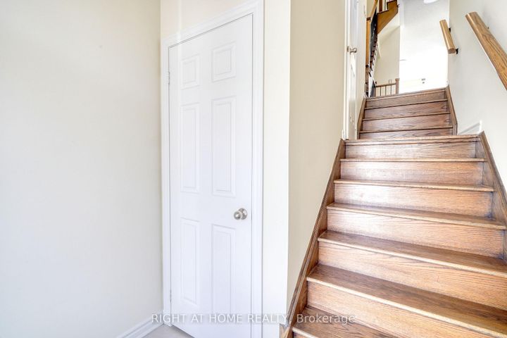 Photo 37 at 53 Sandwell Street, Vellore Village, Vaughan