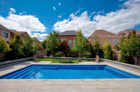 Photo 11 at 8 Noe DiBiase Road, Kleinburg, Vaughan