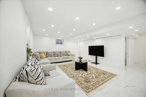 Photo 45 at 8 Noe DiBiase Road, Kleinburg, Vaughan