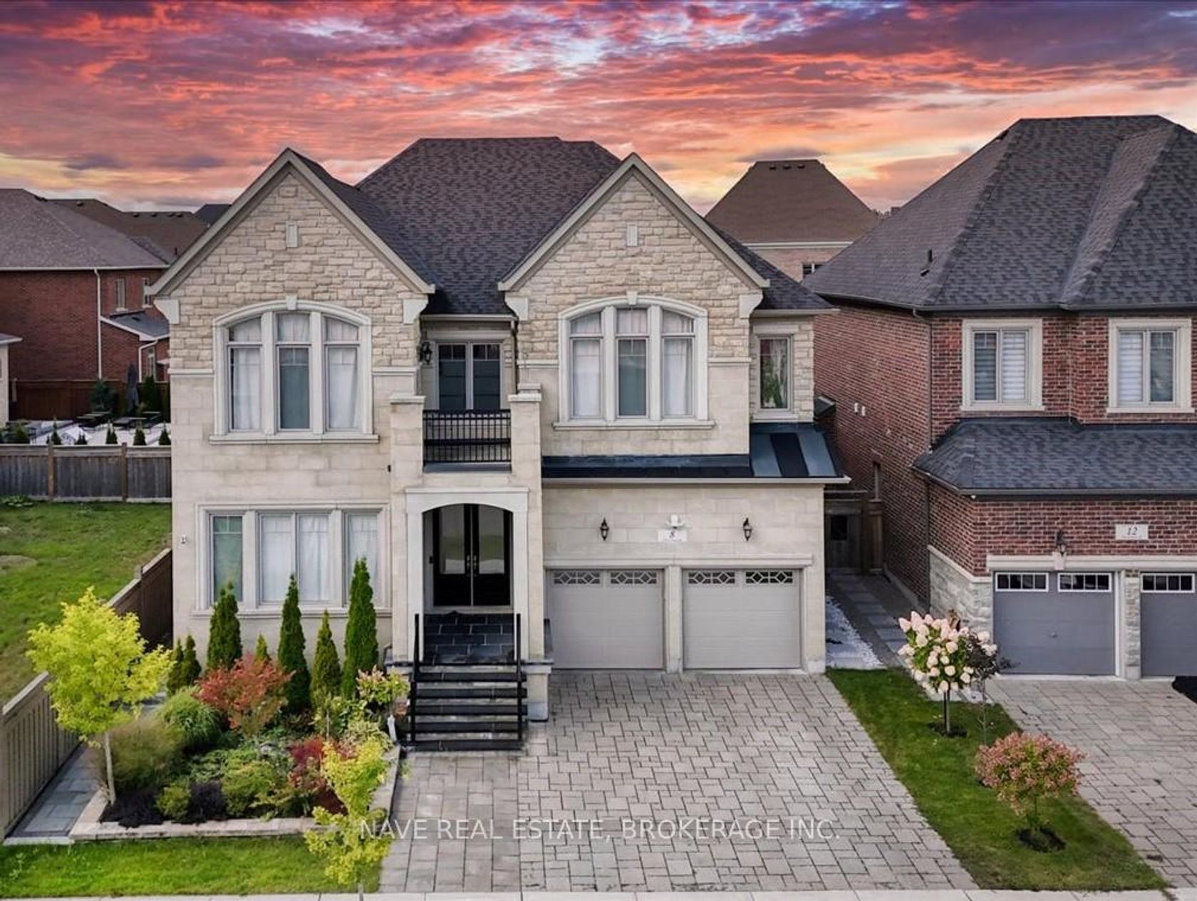 8 Noe DiBiase Road, Kleinburg, Vaughan 