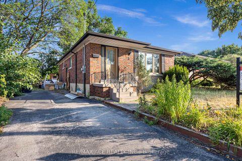 Photo 1 at 3 Hogan Drive, Woburn, Toronto