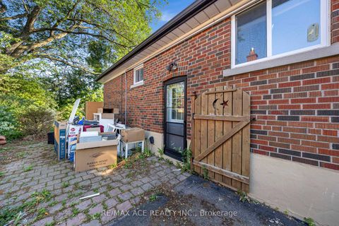 Photo 6 at 3 Hogan Drive, Woburn, Toronto
