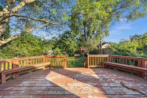 Photo 10 at 3 Hogan Drive, Woburn, Toronto