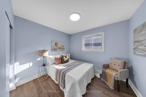 Photo 20 at 3 Hogan Drive, Woburn, Toronto