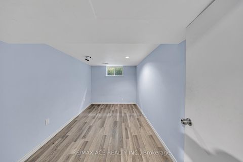 Photo 31 at 3 Hogan Drive, Woburn, Toronto