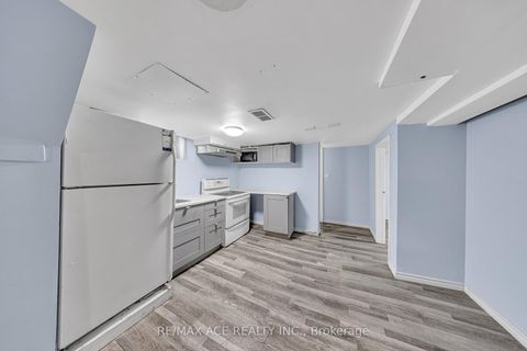 Photo 33 at 3 Hogan Drive, Woburn, Toronto