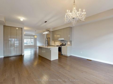 Photo 12 at 70 Laskin Drive, Patterson, Vaughan
