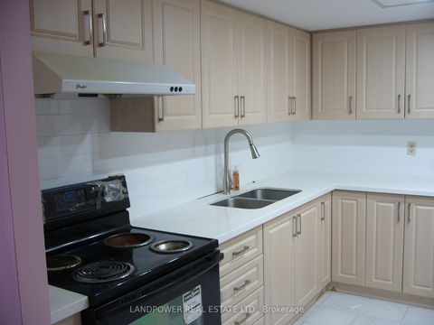 Photo 8 at 801 - 225 Bamburgh Circle, Steeles, Toronto Photo 8 at 801 - 225 Bamburgh Circle, Steeles, Toronto