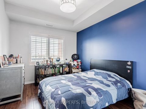 Photo 16 at 310 - 9451 Jane Street, Maple, Vaughan