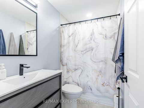 Photo 18 at 310 - 9451 Jane Street, Maple, Vaughan