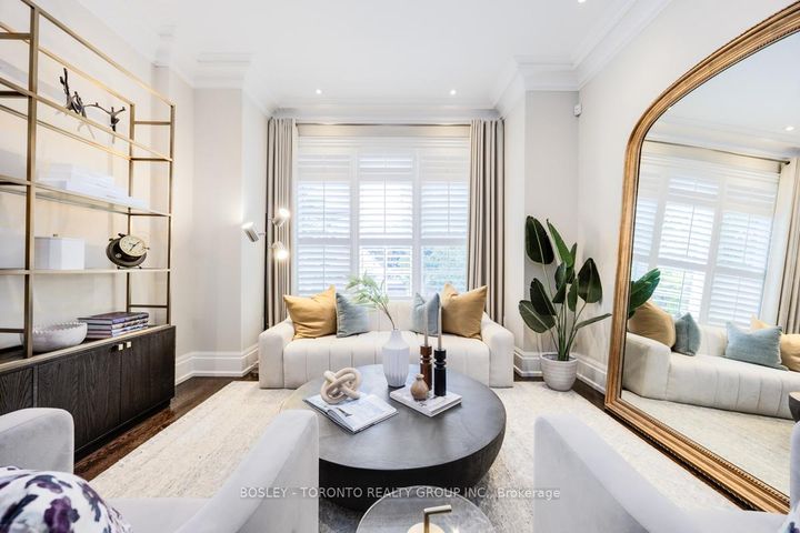 Photo 2 at 39 Camberwell Road, Cedarvale, Toronto
