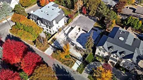Photo 5 at 27 Dempsey Crescent, Windfields, Toronto