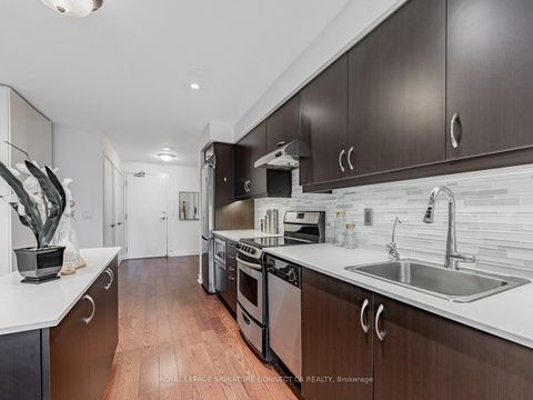 Photo 10 at 407 - 320 Richmond Street W, Moss Park, Toronto