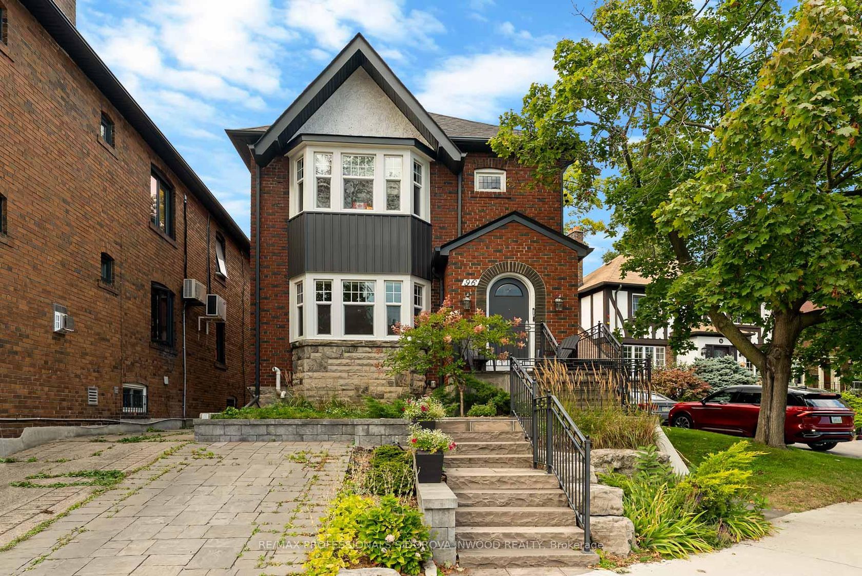 96 Evelyn Crescent, High Park North, Toronto 