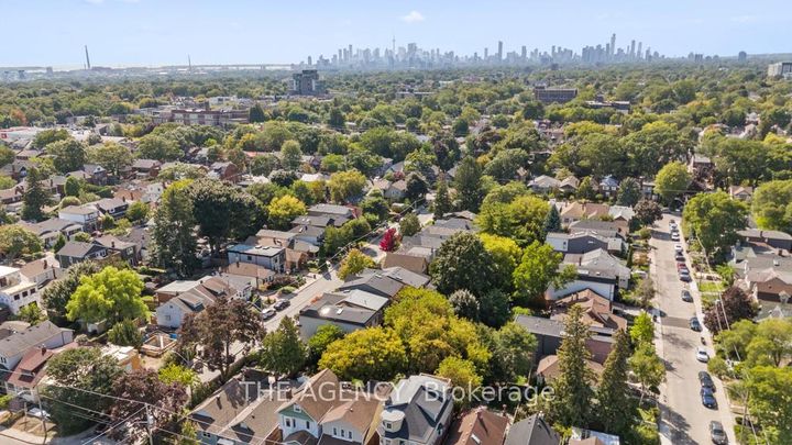 Photo 25 at 26 Gatwick Avenue, Lumsden, Toronto