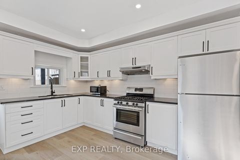 Photo 6 at 15 Eileen Avenue, Smythe, Toronto