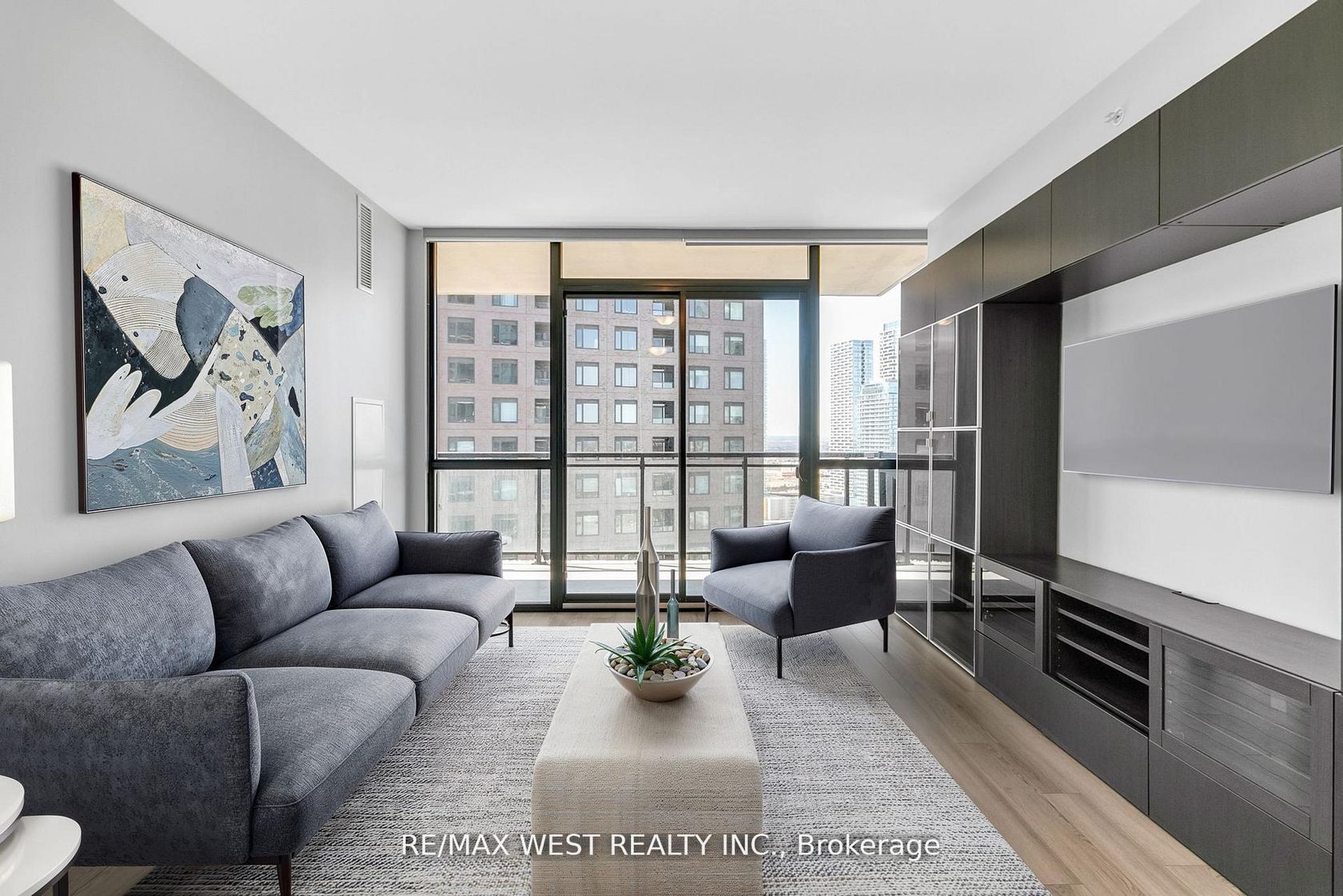 2605 - 2910 Highway 7, Concord, Vaughan 