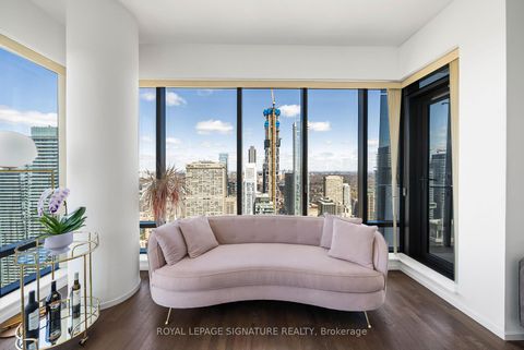 Photo 6 at 4704 - 5 St Joseph Street, Bay Street Corridor, Toronto