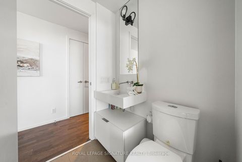 Photo 12 at 4704 - 5 St Joseph Street, Bay Street Corridor, Toronto