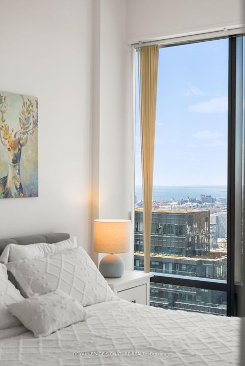 Photo 17 at 4704 - 5 St Joseph Street, Bay Street Corridor, Toronto