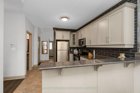 Photo 3 at 20 - 125 Huronia Road, Painswick North, Barrie