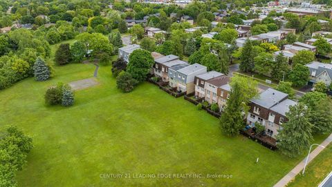 Photo 31 at 129 POPLAR Crescent, Aurora Highlands, Aurora