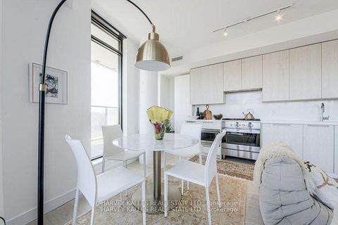 Photo 4 at 413 - 160 Kingsway Crescent, Kingsway South, Toronto