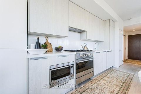 Photo 6 at 413 - 160 Kingsway Crescent, Kingsway South, Toronto