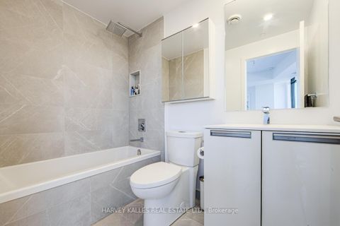 Photo 13 at 413 - 160 Kingsway Crescent, Kingsway South, Toronto