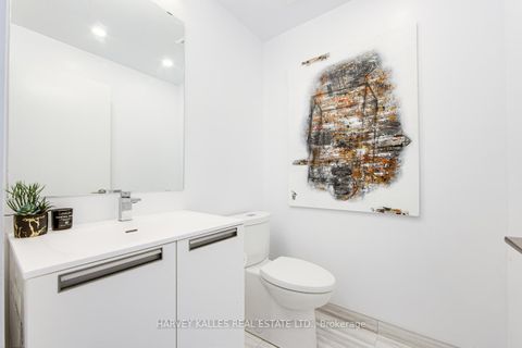 Photo 17 at 413 - 160 Kingsway Crescent, Kingsway South, Toronto