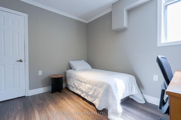 Photo 13 at 54 Tower Drive, Maryvale, Toronto