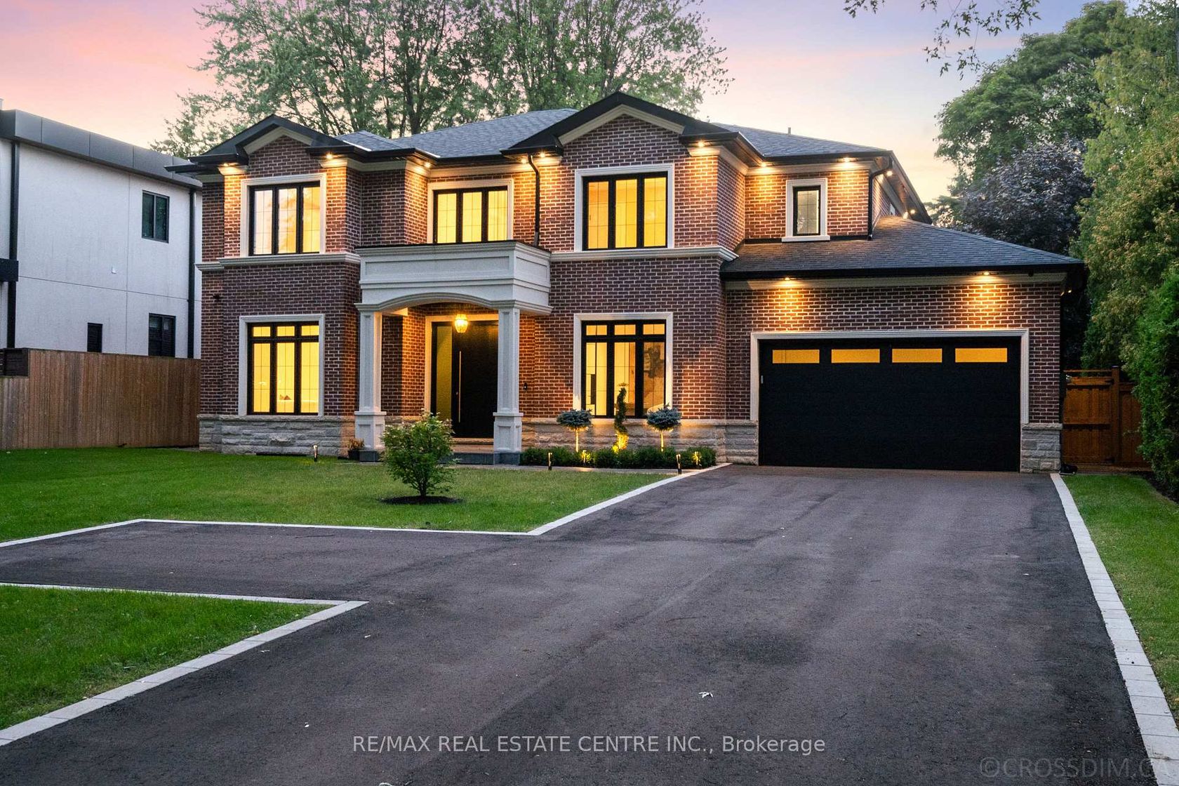 1065 Rebecca Street, BR Bronte, Oakville 
