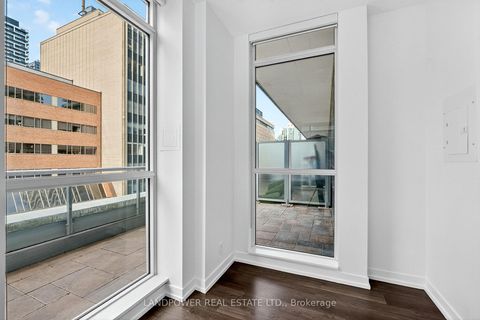 Photo 7 at 403 - 89 Dunfield Avenue, Mount Pleasant West, Toronto