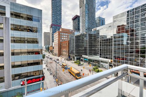 Photo 17 at 403 - 89 Dunfield Avenue, Mount Pleasant West, Toronto