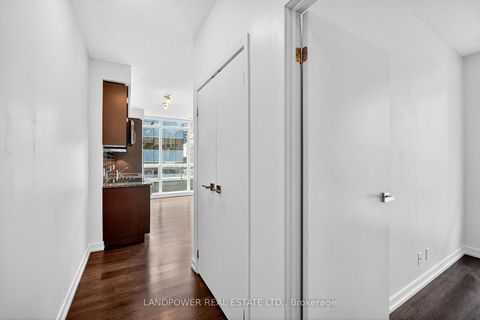 Photo 18 at 403 - 89 Dunfield Avenue, Mount Pleasant West, Toronto