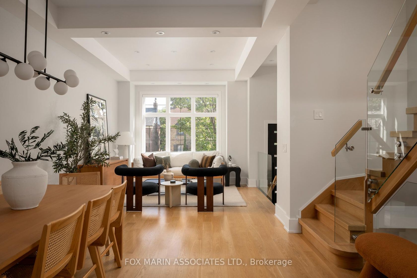 100 Roe Avenue, Lawrence Park North, Toronto 