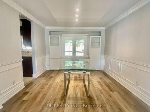 Photo 9 at 18 Findhorn Crescent, Maple, Vaughan