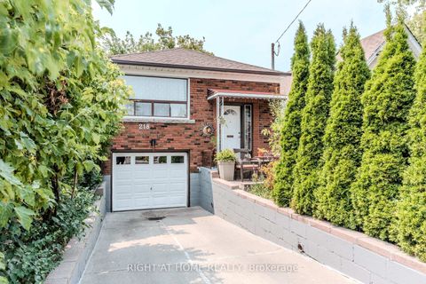 Photo 1 at 218 South Woodrow Boulevard, Cliffside, Toronto